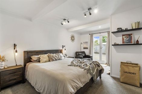 Photo of property in 19 Beeche Place, Birkdale, Auckland, 0626