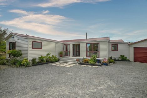 Photo of property in 72 Rutherford Drive, Waikanae Beach, Waikanae, 5036