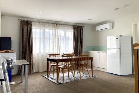 Photo of property in 73 Sturges Road, Henderson, Auckland, 0612