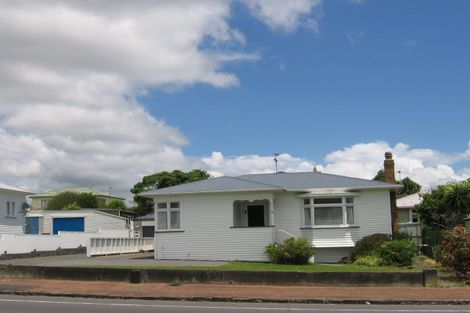 Photo of property in 98a Point Chevalier Road, Point Chevalier, Auckland, 1022