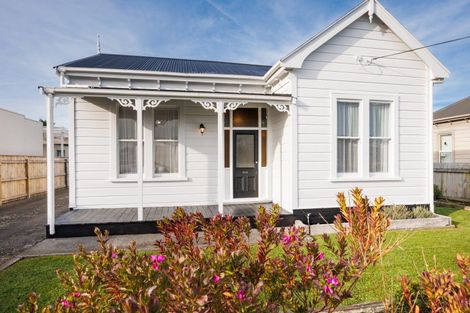 Photo of property in 11 Montagu Street, Feilding, 4702