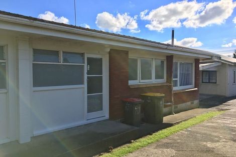Photo of property in 22 Grande Vue Road, Hillpark, Auckland, 2102
