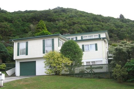 Photo of property in 6 Govind Grove, Ngaio, Wellington, 6035