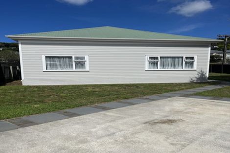 Photo of property in 15 Moselle Street, Island Bay, Wellington, 6023