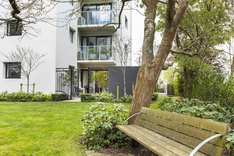 Photo of property in 2/18 Carlton Mill Road, Merivale, Christchurch, 8014