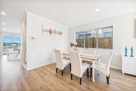 Photo of property in 60 Hikuawa Road, Flat Bush, Auckland, 2019