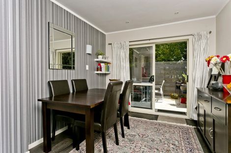 Photo of property in 1/2 Morice Place, Torbay, Auckland, 0630