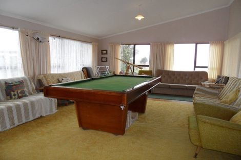 Photo of property in 3 Esplanade, Kaka Point, 9271