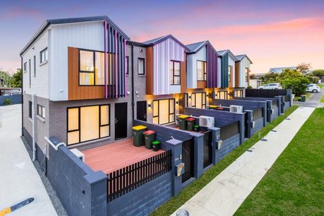 Photo of property in 2/21 Hazards Road, Weymouth, Auckland, 2103