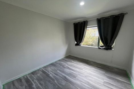 Photo of property in 2 Greenberry Drive, Ranui, Auckland, 0612