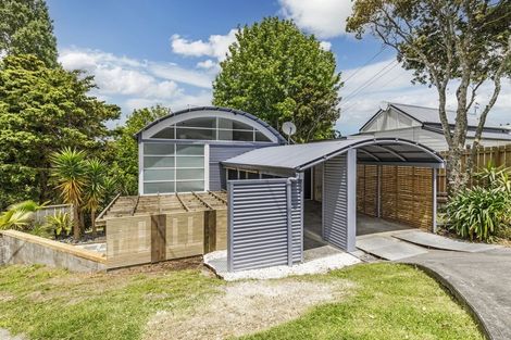 Photo of property in 2/22 Rangatira Road, Birkenhead, Auckland, 0626