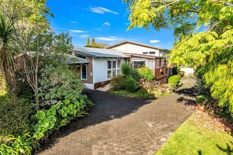 Photo of property in 44 Grand Vue Road, Kawaha Point, Rotorua, 3010
