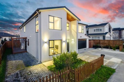 Photo of property in 35 Johns Creek Crescent, Silverdale, 0932