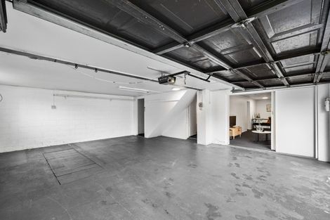 Photo of property in 20 Stuart Place, Blagdon, New Plymouth, 4310