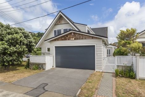 Photo of property in 18 Hector Street, Seatoun, Wellington, 6022