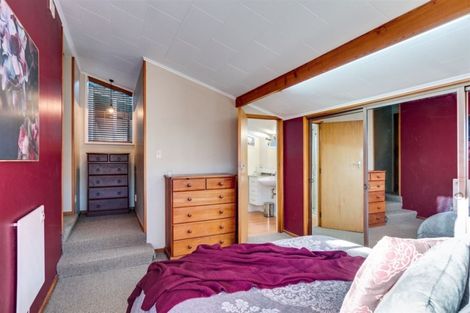 Photo of property in 10 Hastie Place, Onekawa, Napier, 4110