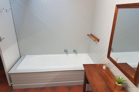 Photo of property in 77 Innes Road, St Albans, Christchurch, 8052