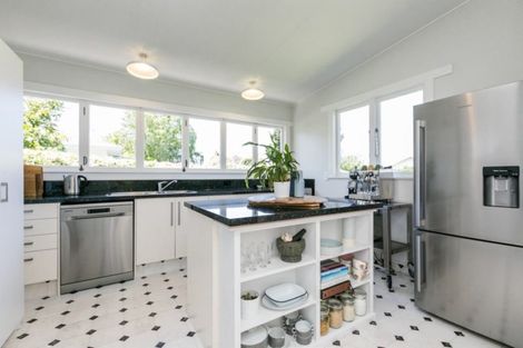 Photo of property in 1001 Plunket Street, Saint Leonards, Hastings, 4120