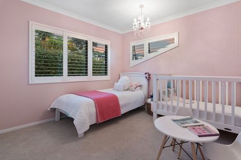 Photo of property in 12 Veronica Close, Red Beach, 0932