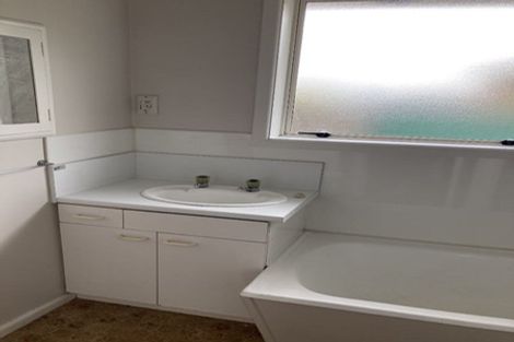 Photo of property in 5 Kathleen Crescent, Hornby, Christchurch, 8042