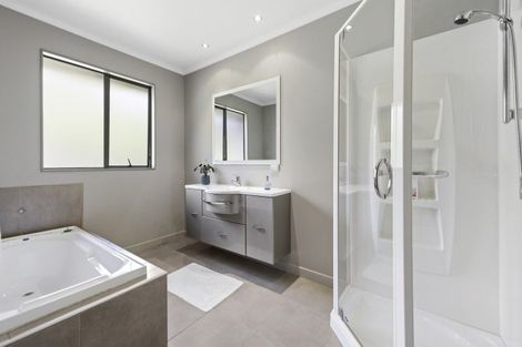 Photo of property in 28 Westminster Glen, Matakana, Warkworth, 0985