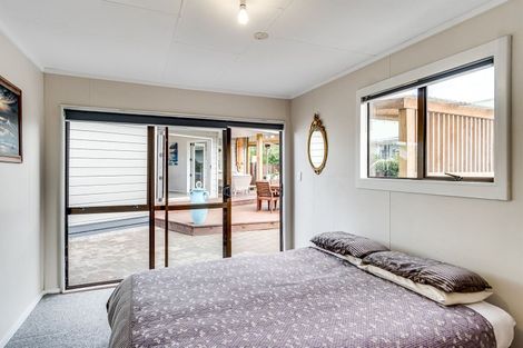 Photo of property in 10 Petane Road, Bay View, Napier, 4104