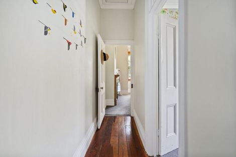 Photo of property in 8 Royal Street, Berhampore, Wellington, 6023