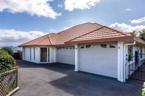 Photo of property in 2/36 Shepherd Road, Waipahihi, Taupo, 3330