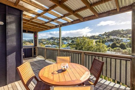 Photo of property in 23 Ocean Road, Surfdale, Waiheke Island, 1081