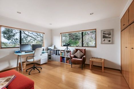 Photo of property in 96 Omokoroa Road, Omokoroa, 3114