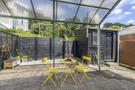 Photo of property in 16 Samoa Street, Kilbirnie, Wellington, 6022