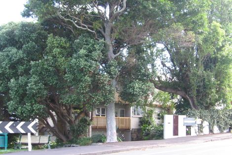 Photo of property in 1/125 Victoria Road, Devonport, Auckland, 0624