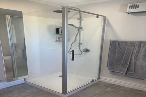 Photo of property in 16 Stafford Street, Mount Victoria, Wellington, 6011