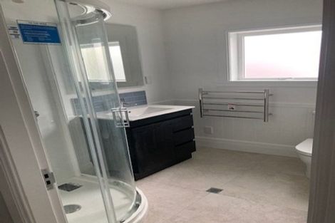 Photo of property in 1 Bidwill Street, Mount Cook, Wellington, 6021