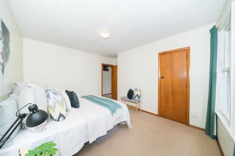 Photo of property in 22 Ashford Avenue, Hokowhitu, Palmerston North, 4410