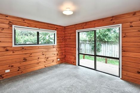 Photo of property in 13 Riserra Drive, Ranui, Auckland, 0612