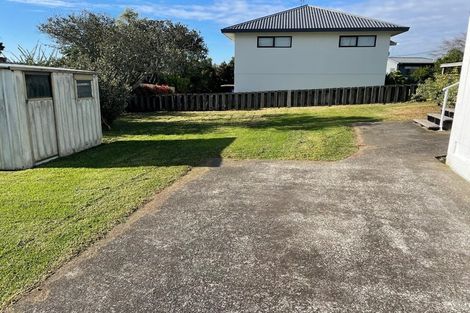 Photo of property in 1b Verbena Road, Birkdale, Auckland, 0626