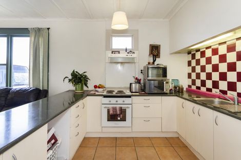 Photo of property in 33 Lynn Street, Oamaru North, Oamaru, 9400