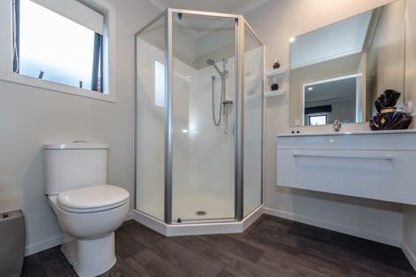 Photo of property in 4 Patatee Terrace, Baverstock, Hamilton, 3200