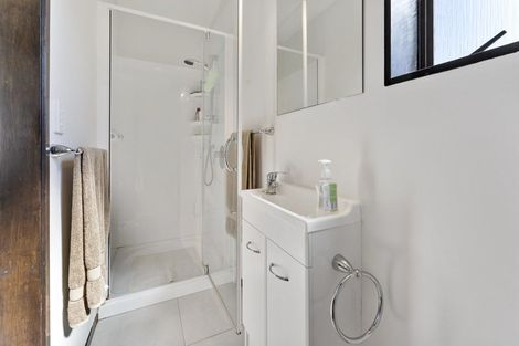 Photo of property in 20 Fairfax Terrace, Frankleigh Park, New Plymouth, 4310