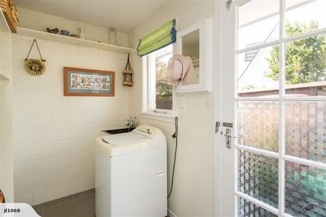 Photo of property in 2/202 Waimairi Road, Ilam, Christchurch, 8041