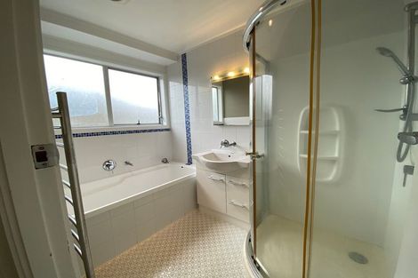 Photo of property in 10 Airey Place, Torbay, Auckland, 0630