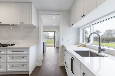 Photo of property in 4 Sunline Drive, Leamington, Cambridge, 3432