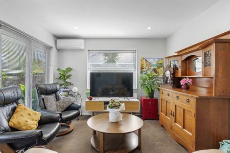 Photo of property in 80 Trafalgar Street, St Albans, Christchurch, 8014