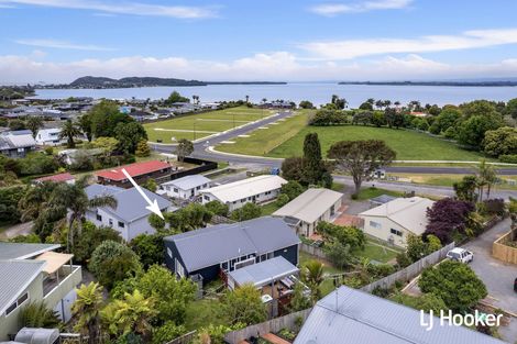 Photo of property in 128 Athenree Road, Athenree, Katikati, 3177