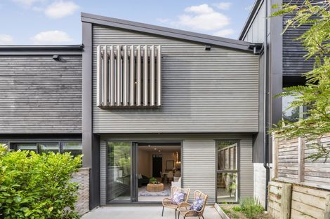 Photo of property in 15/80 Seatoun Heights Road, Seatoun, Wellington, 6022