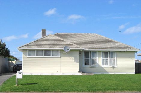 Photo of property in 19 Armstrong Place, Gonville, Whanganui, 4501
