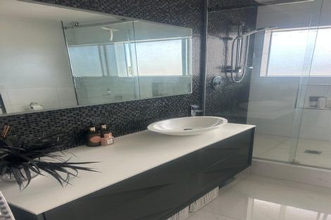 Photo of property in 3/62 Kitchener Road, Milford, Auckland, 0620