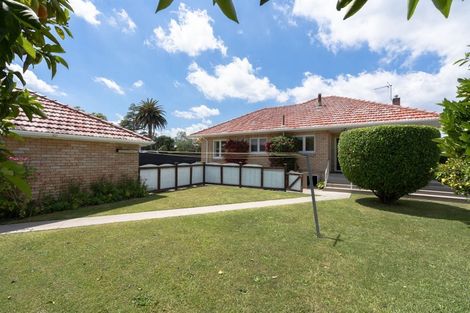 Photo of property in 63 Braid Road, St Andrews, Hamilton, 3200