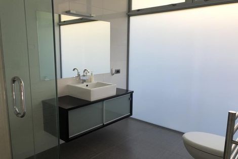 Photo of property in 62 Dyers Pass Road, Cashmere, Christchurch, 8022